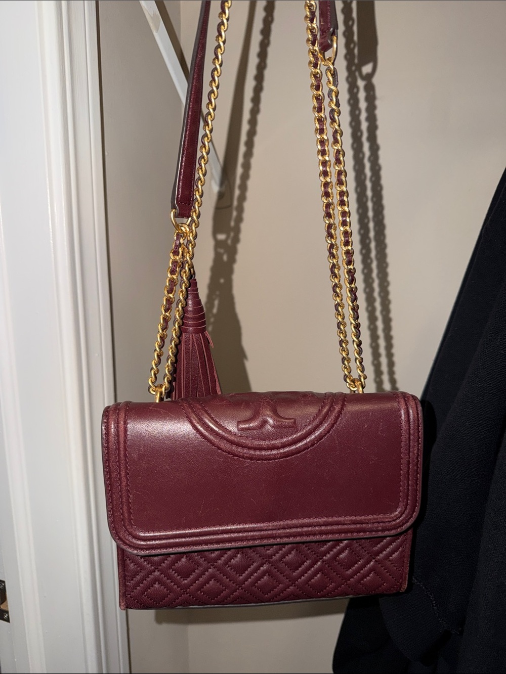 Tory Burch Fleming Small Convertible Shoulder Bag, style 152570, in Wine.